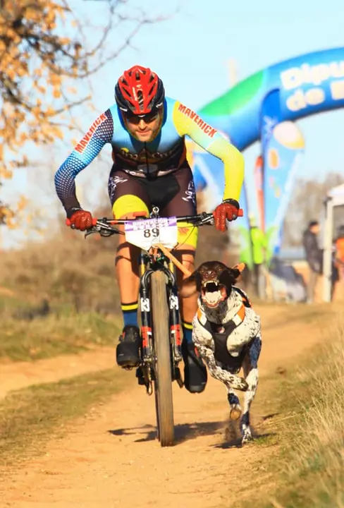 87767096_2968010779925894_639439515622047744_n