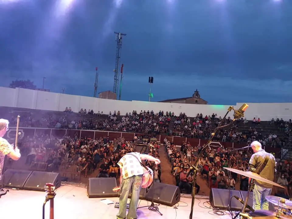 223583057_436090351213380_1378439860864477911_n