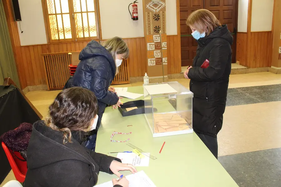 Votación en Covaleda 1