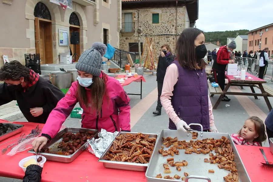 MATANZA DEL CERDO NAVALENO 2022 (77)
