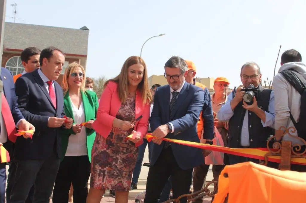 MONUMENTO AL REHALERO EN ALMAZ&Aacute;N (7)