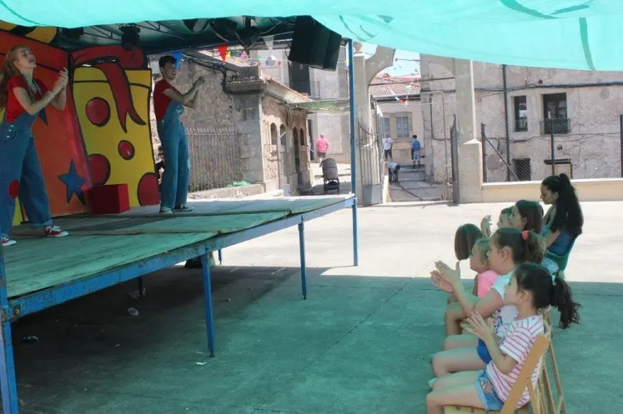 FIESTAS MONTENEGRO (12)