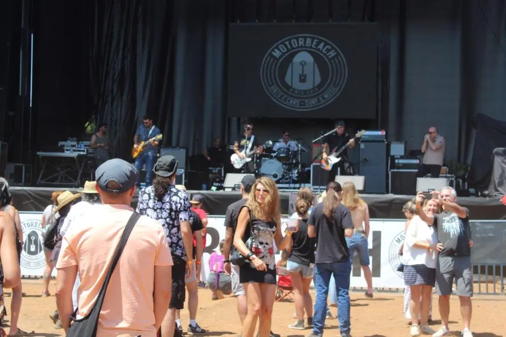 MOTORBEACH 2022 (8)