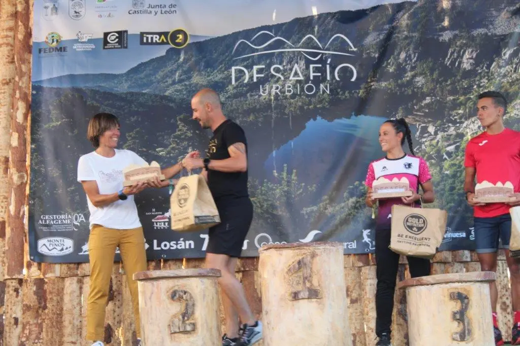 HOMENAJE ATLETAS Y CORREDORES (57)