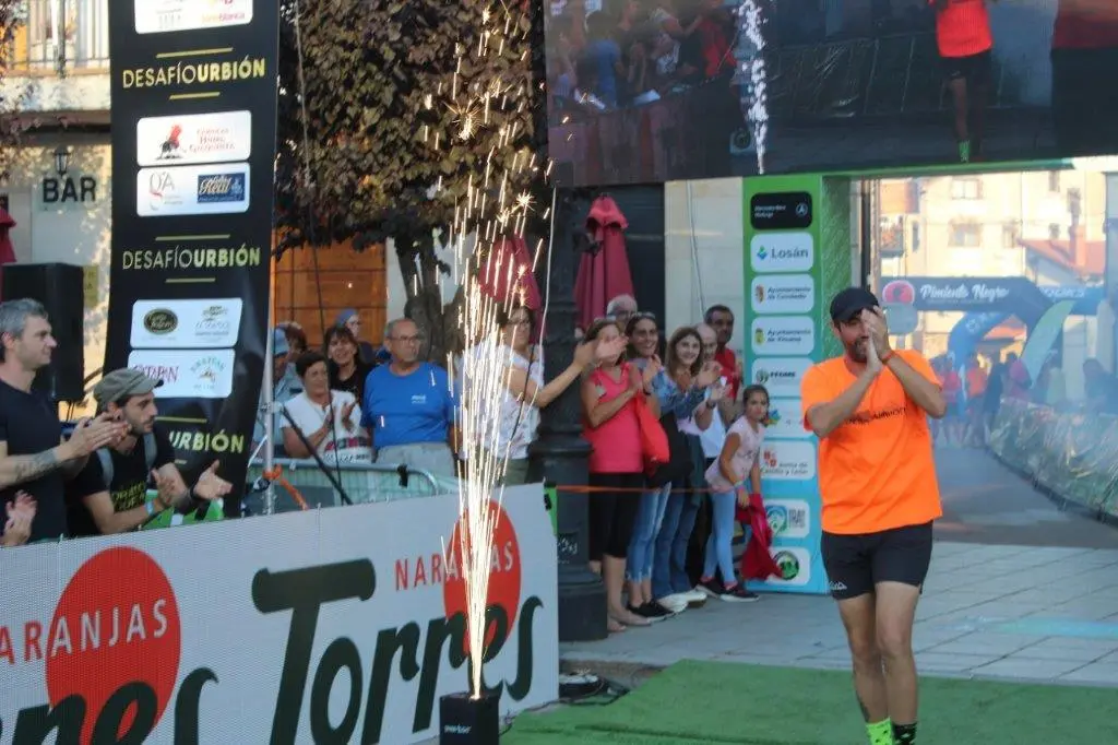 HOMENAJE ATLETAS Y CORREDORES (75)
