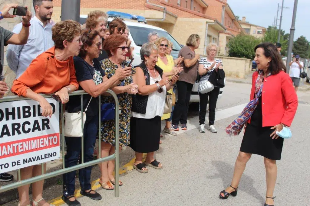 LA MINISTRA EN NAVALENO (26)