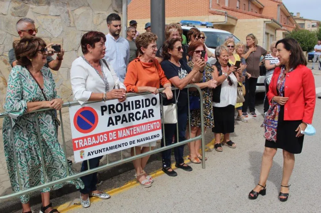 LA MINISTRA EN NAVALENO (27)