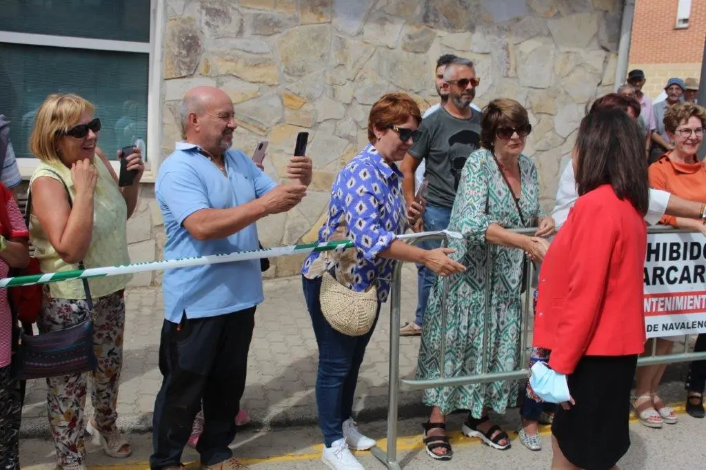 LA MINISTRA EN NAVALENO (30)