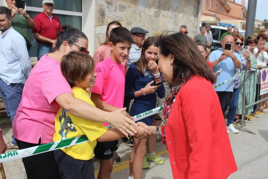 LA MINISTRA EN NAVALENO (33)