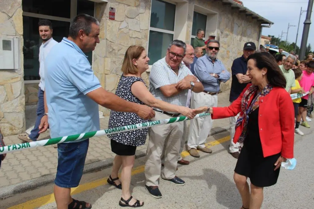 LA MINISTRA EN NAVALENO (34)