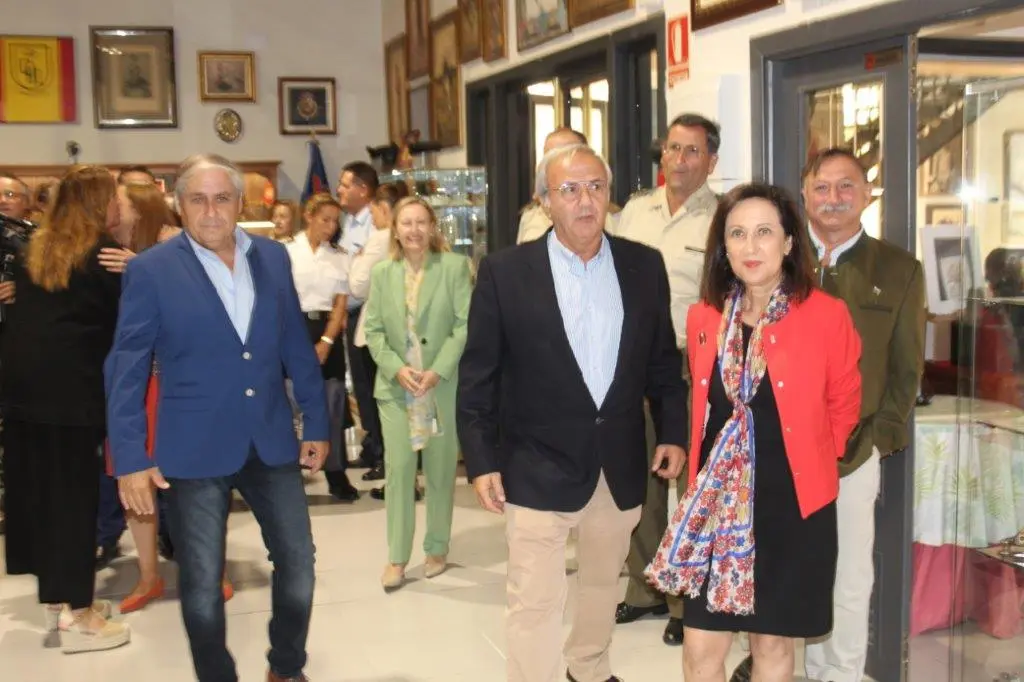 LA MINISTRA EN NAVALENO (43)