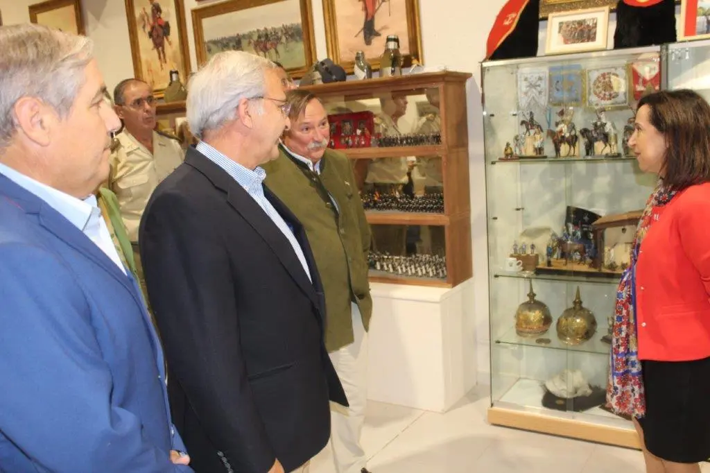 LA MINISTRA EN NAVALENO (45)