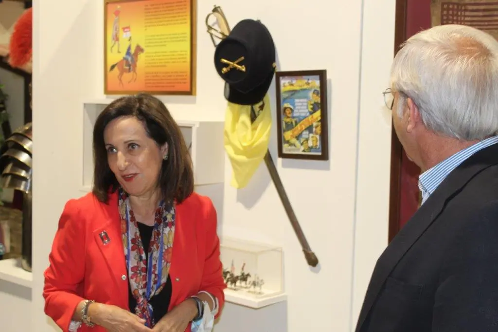 LA MINISTRA EN NAVALENO (51)