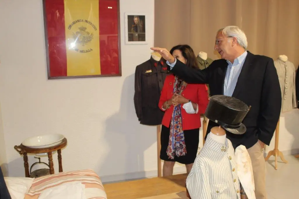 LA MINISTRA EN NAVALENO (58)