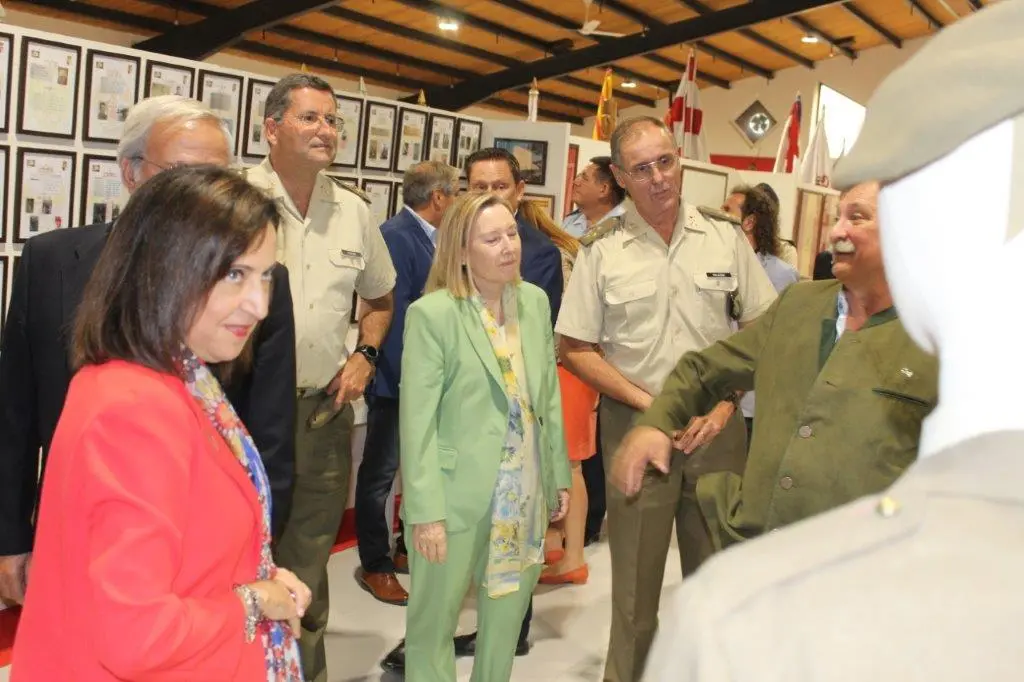 LA MINISTRA EN NAVALENO (62)