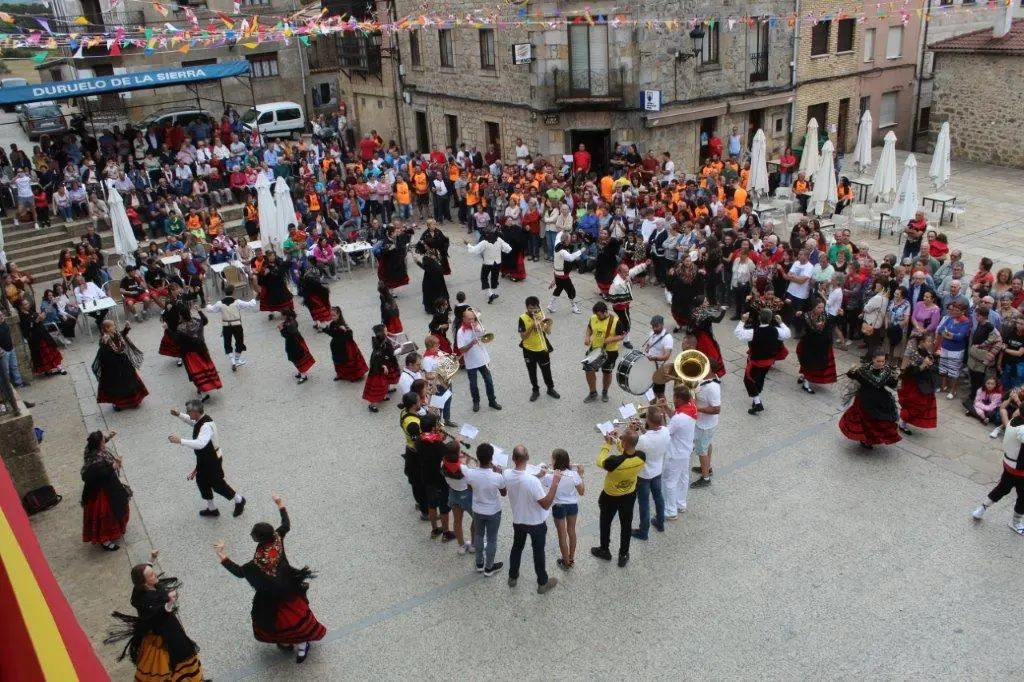 ARRANQUE FESTIVO EN DURUELO (17)