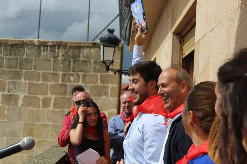 ARRANQUE FESTIVO EN DURUELO (90)