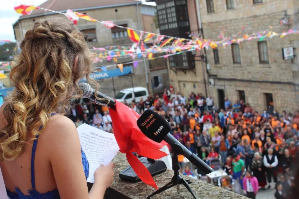 ARRANQUE FESTIVO EN DURUELO (106)