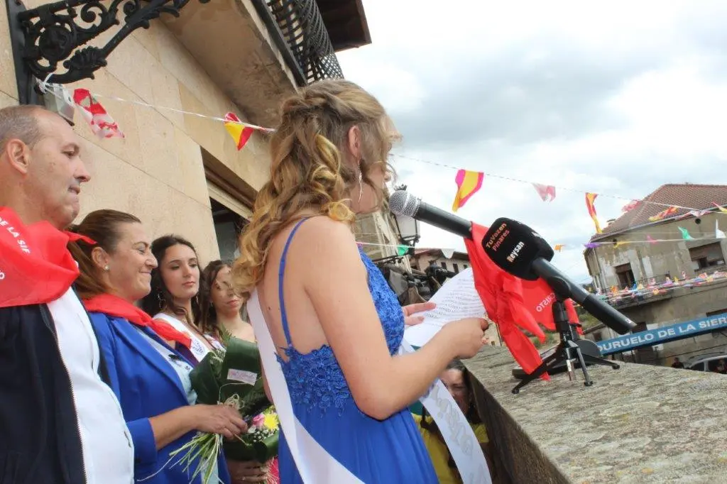 ARRANQUE FESTIVO EN DURUELO (107)