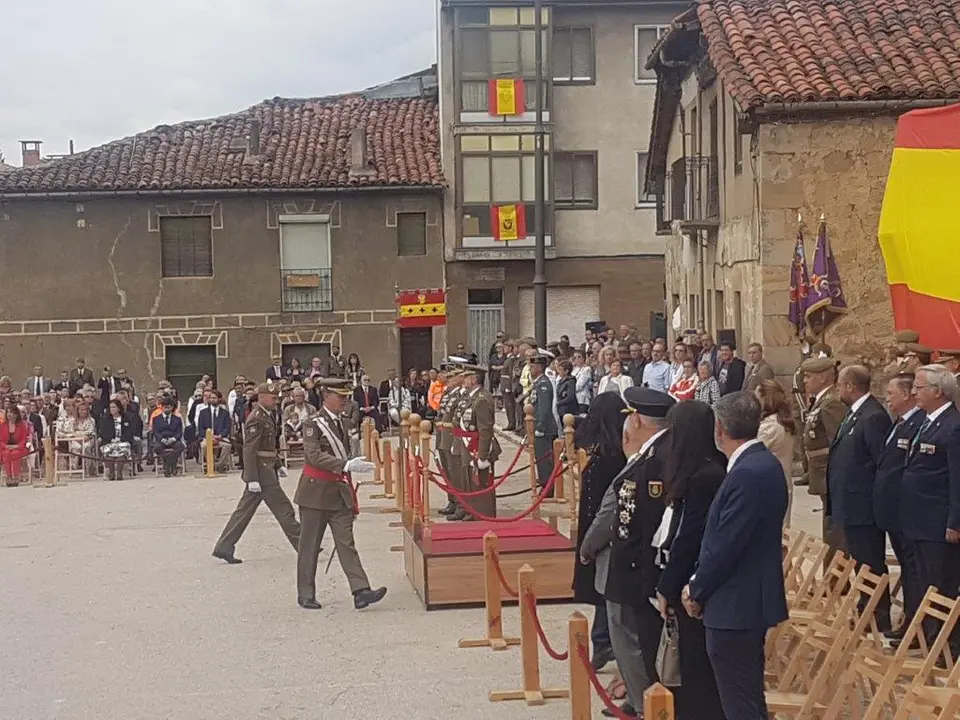 JURA DE BANDERA EN NAVALENO (2)