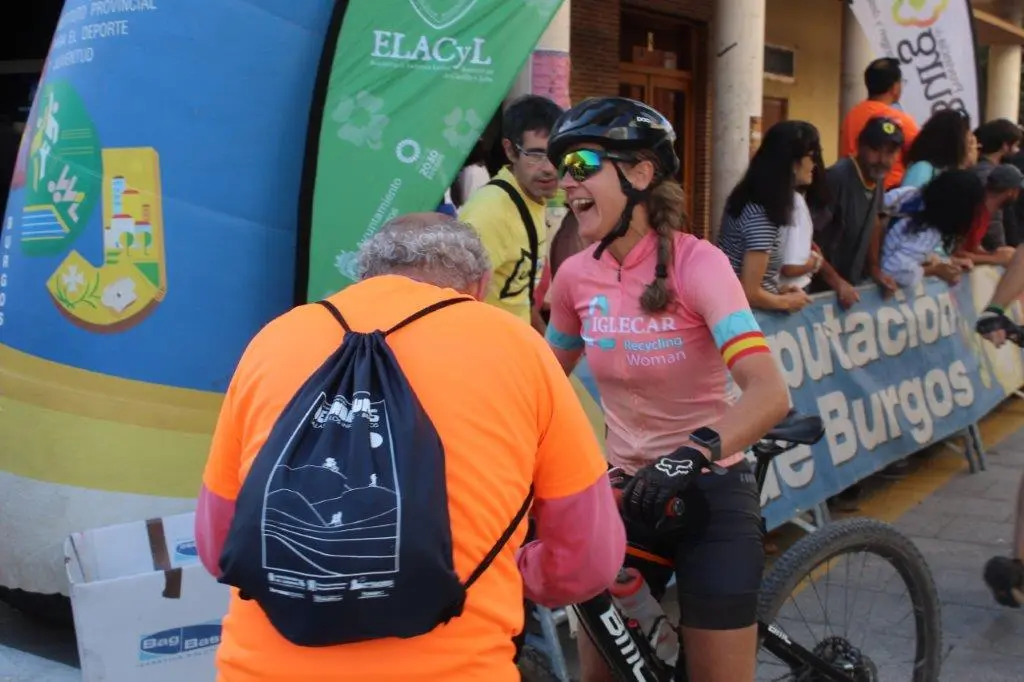 DEMANDASAURUS 2022 (14)