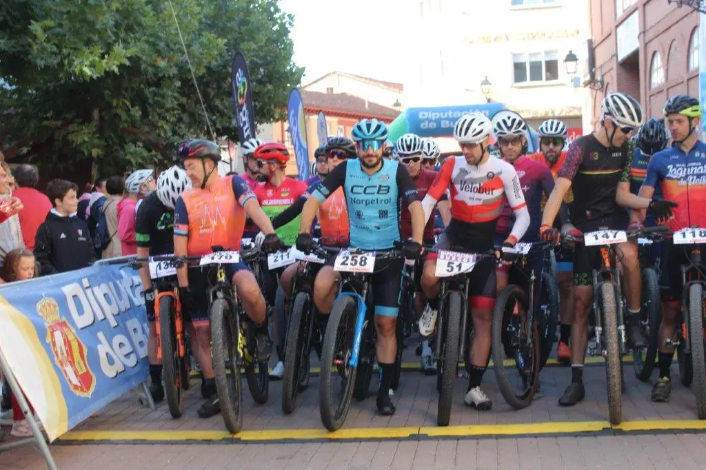 DEMANDASAURUS 2022 (26)