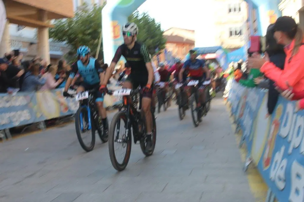 DEMANDASAURUS 2022 (28)