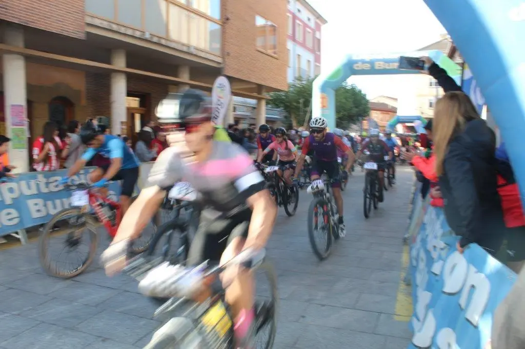 DEMANDASAURUS 2022 (30)