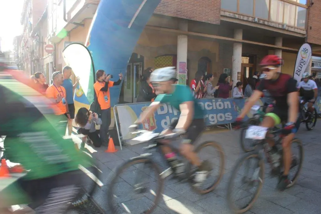 DEMANDASAURUS 2022 (35)