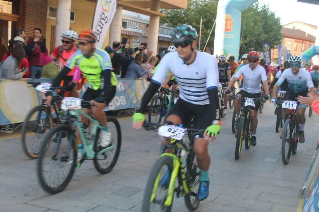 DEMANDASAURUS 2022 (38)