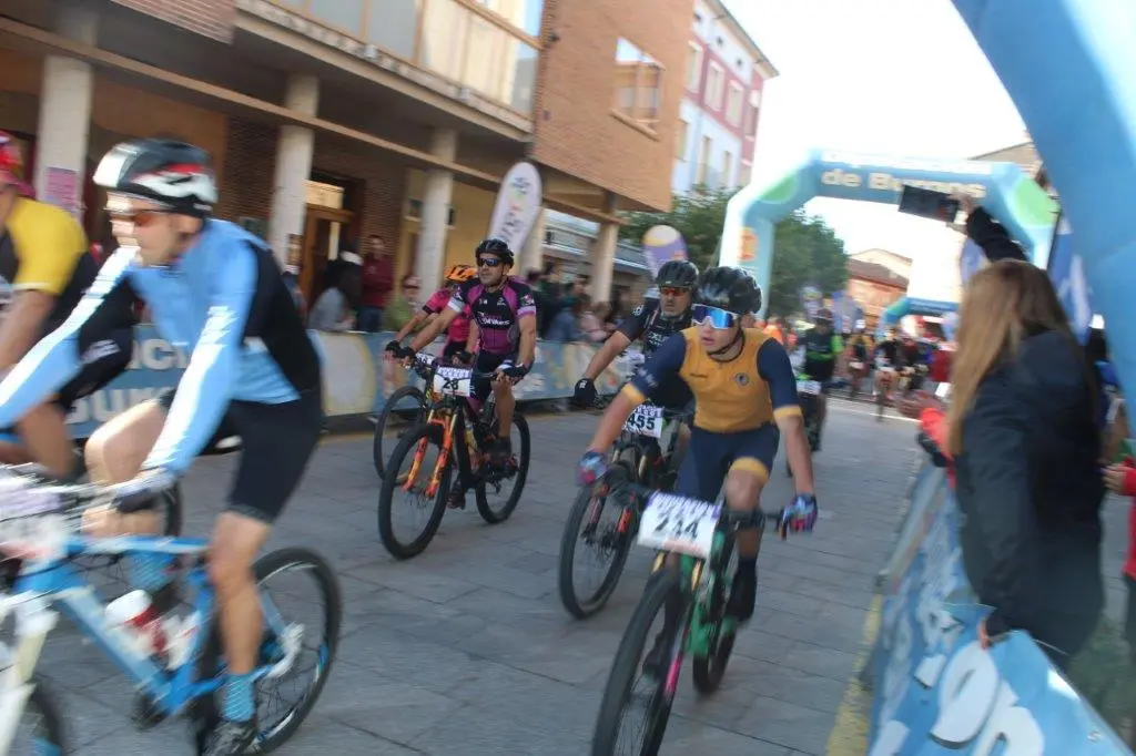 DEMANDASAURUS 2022 (43)