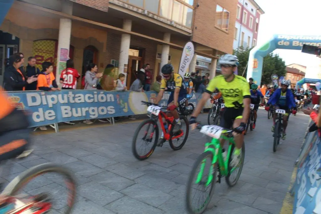 DEMANDASAURUS 2022 (44)