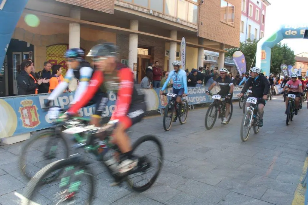 DEMANDASAURUS 2022 (47)