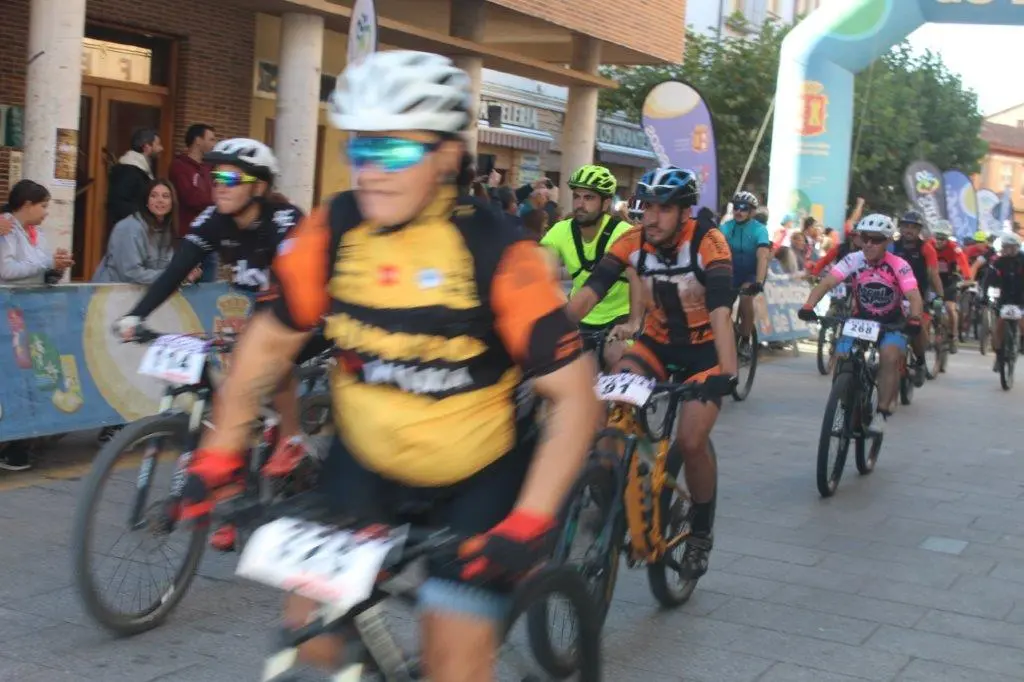 DEMANDASAURUS 2022 (48)