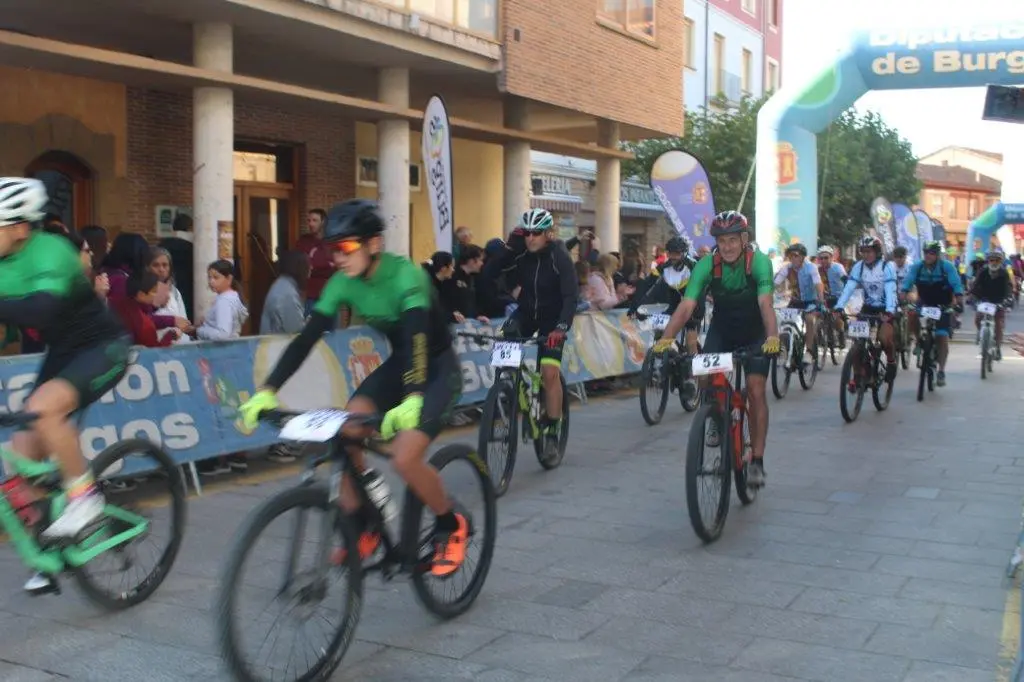 DEMANDASAURUS 2022 (54)