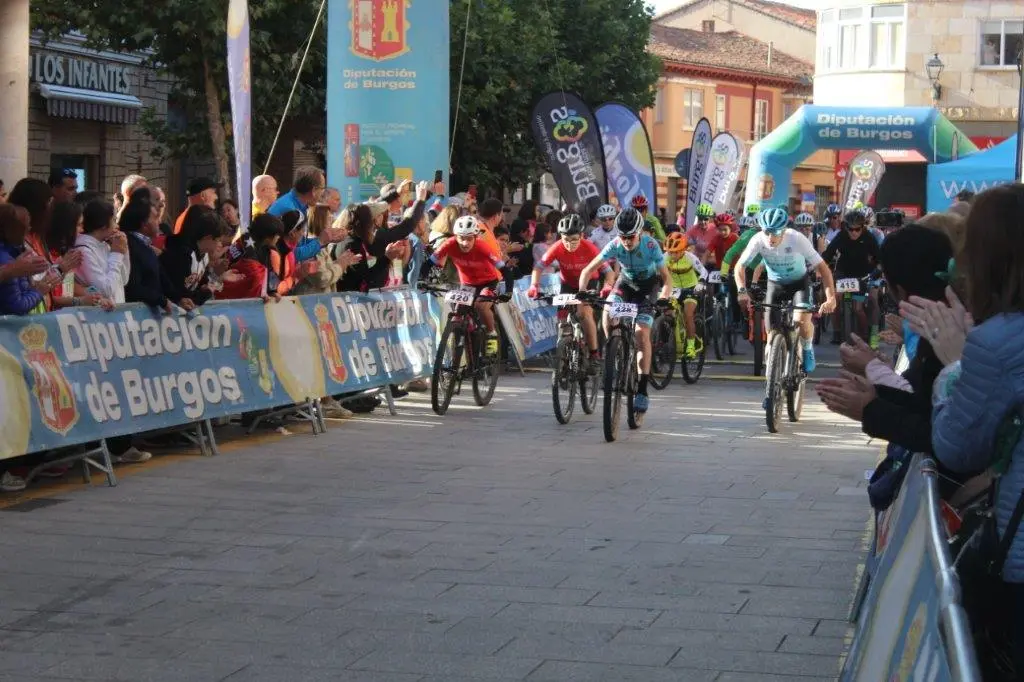 DEMANDASAURUS 2022 (85)