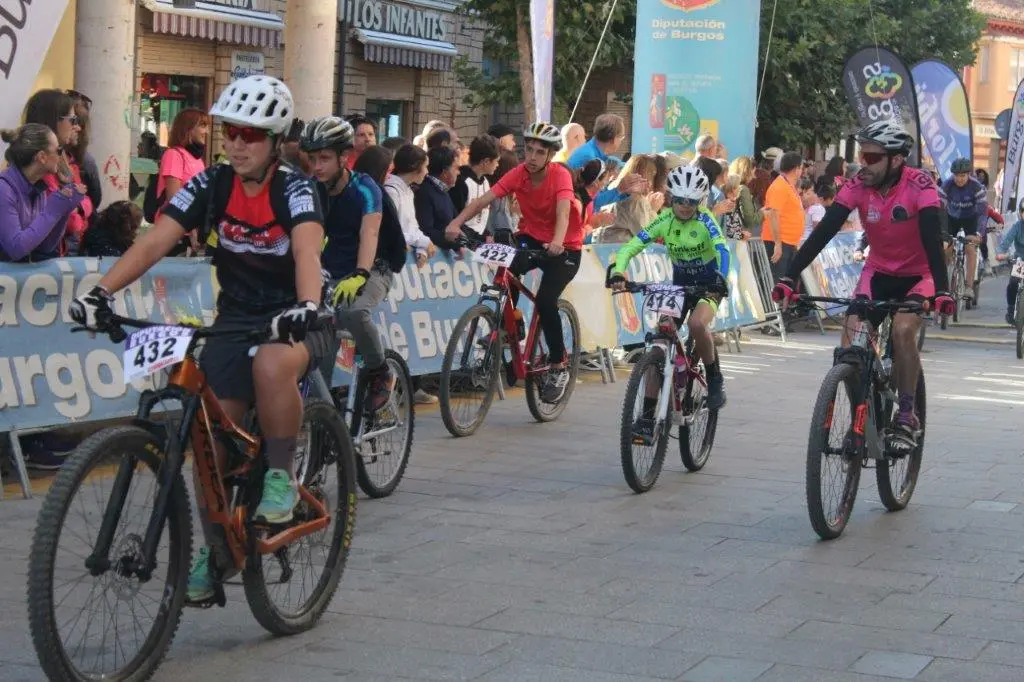 DEMANDASAURUS 2022 (91)