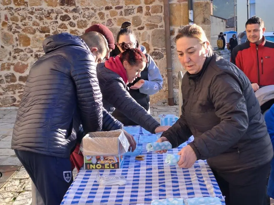 MARCHA SOLIDARIA EN NAVALENO (15)