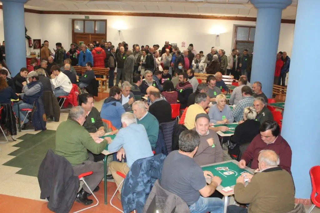 XIV CAMPEONATO DE GUIÑOTE (1)