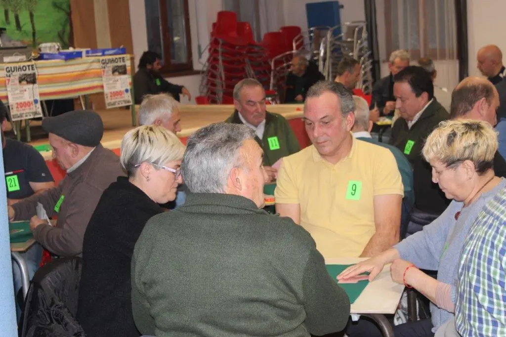 XIV CAMPEONATO DE GUIÑOTE (4)