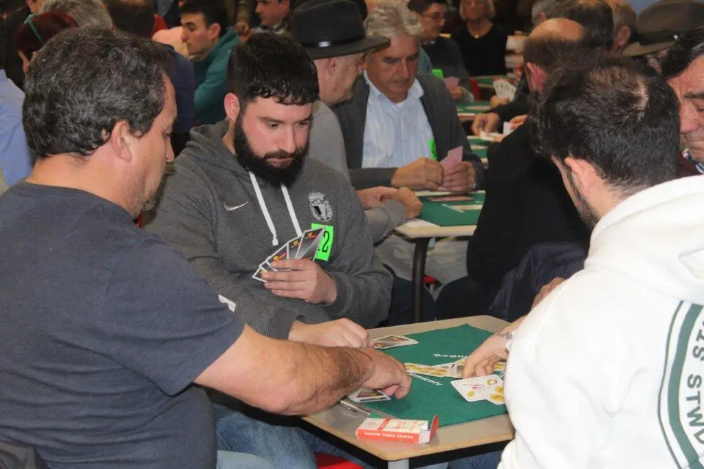 XIV CAMPEONATO DE GUIÑOTE (6)