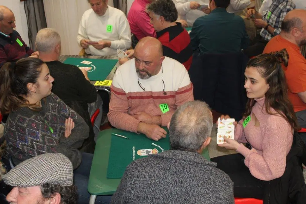 XIV CAMPEONATO DE GUIÑOTE (9)