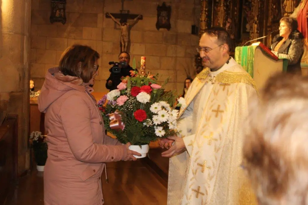 OFRENDA FLORAL A CANDELAS EN QUINTANAR (4)