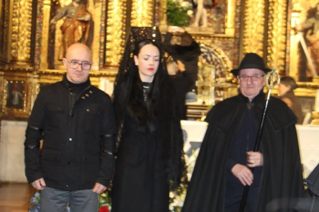 OFRENDA FLORAL A CANDELAS EN QUINTANAR (10)