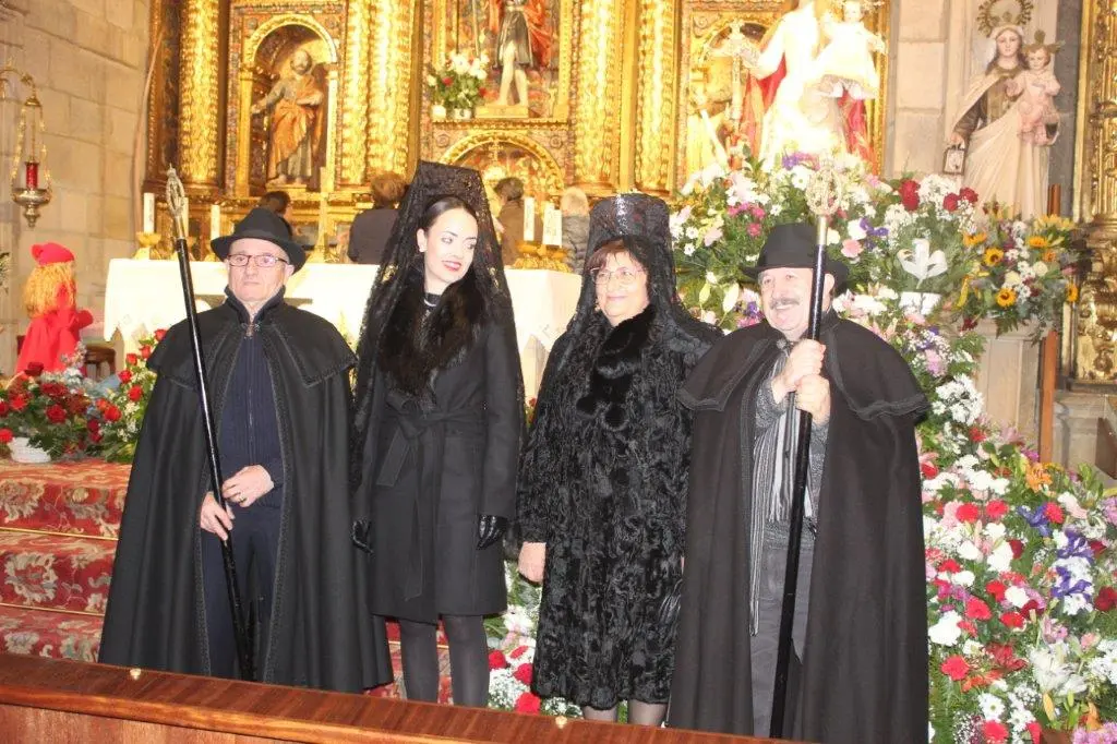 OFRENDA FLORAL A CANDELAS EN QUINTANAR (8)