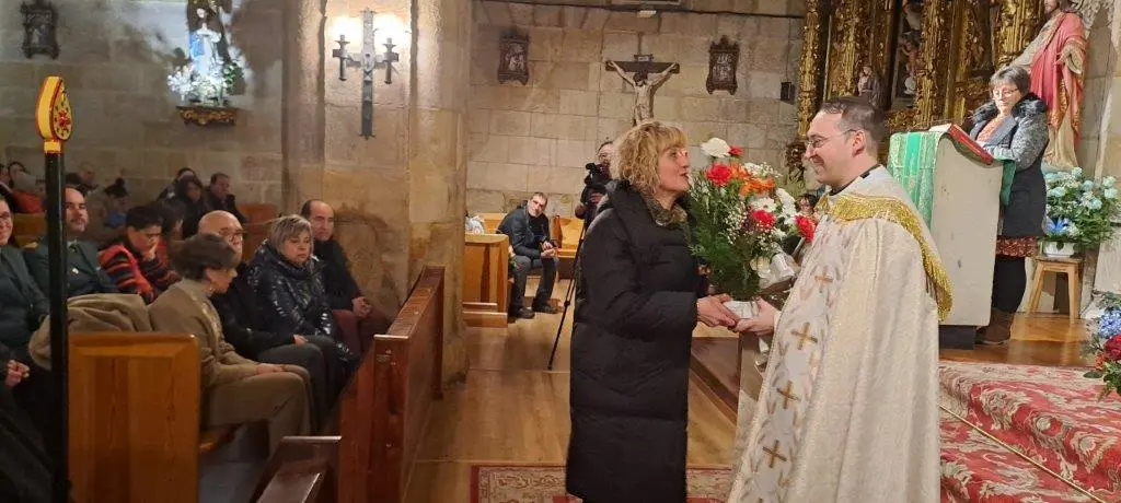 OFRENDA FLORAL A CANDELAS EN QUINTANAR (43)