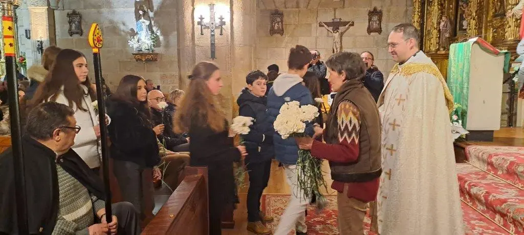 OFRENDA FLORAL A CANDELAS EN QUINTANAR (46)