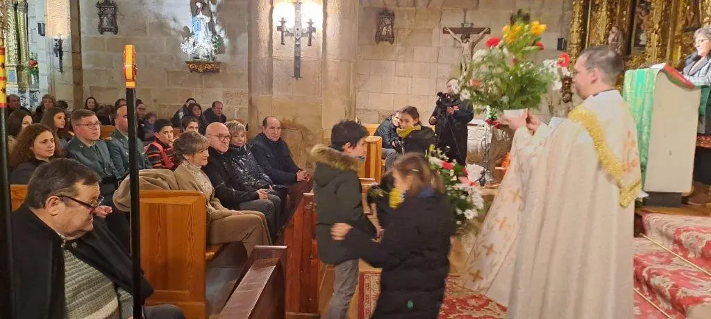 OFRENDA FLORAL A CANDELAS EN QUINTANAR (65)