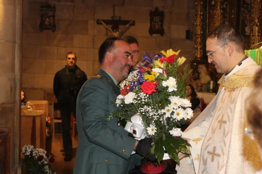 OFRENDA FLORAL A CANDELAS EN QUINTANAR (75)