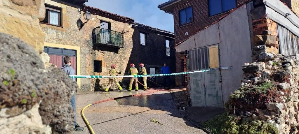 INCENDIO EN CABREJAS DEL PINAR (4)